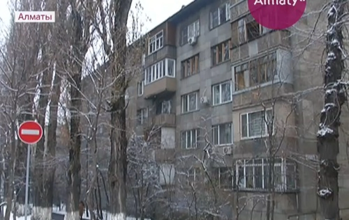 Алматинские дворы останутся бесплатными для парковки автомобилей