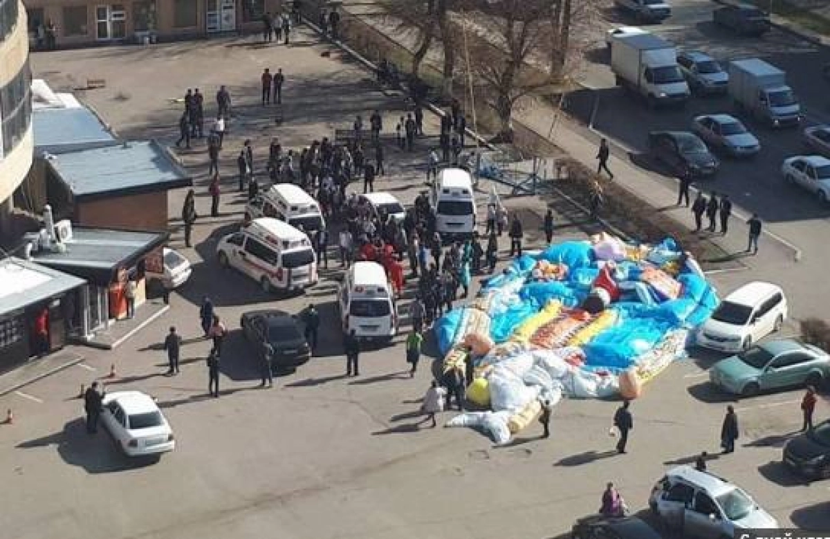 Опасный батут: пострадавшие в Астане дети остаются в больнице