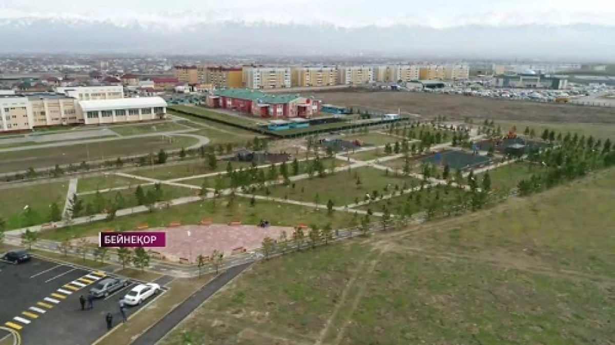 Бауыржан Байбек Алатау ауданында салынып жатқан мешіттің құрылысымен таныс болды