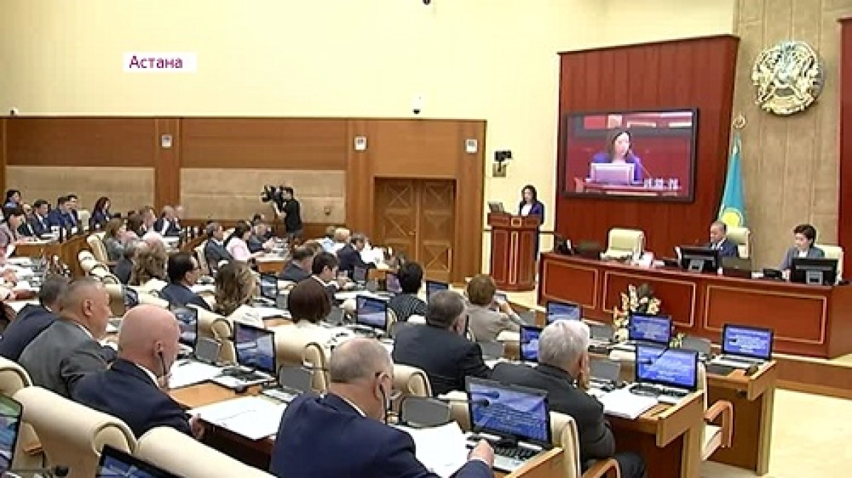 Теледидардан жарнама азаяды: жазғы демалыс алдында депутаттар біраз заң жобаларын мақұлдады