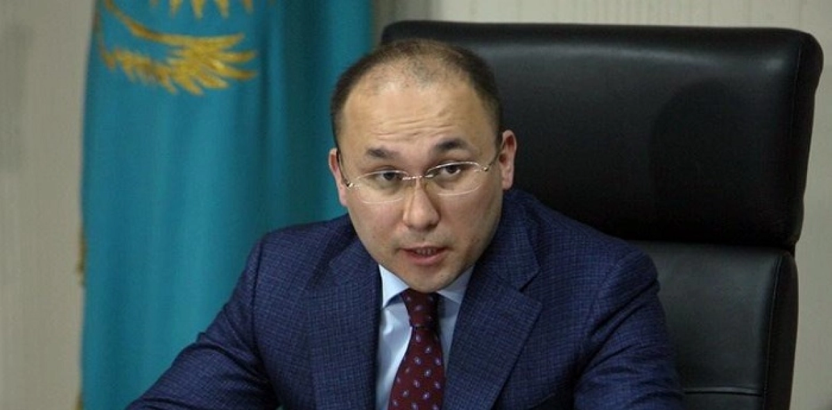 Даурен Абаев поздравил журналистов 