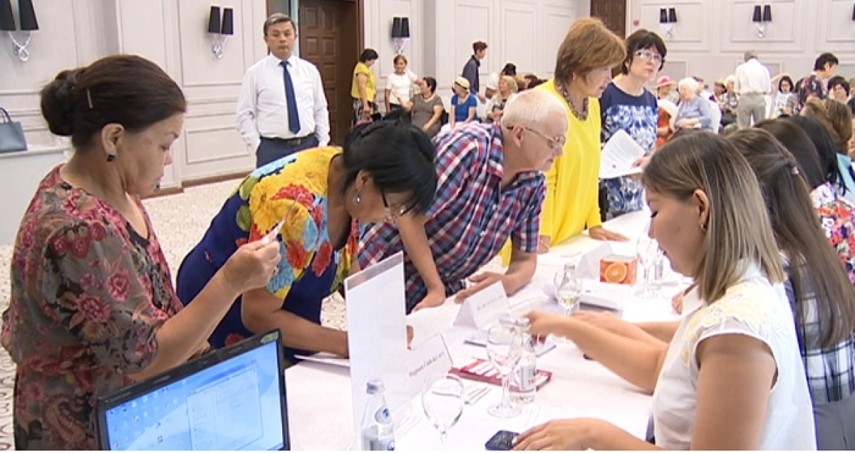 Алматыда зейнеткерлерге арналған жұмыс жәрмеңкесі өтті
