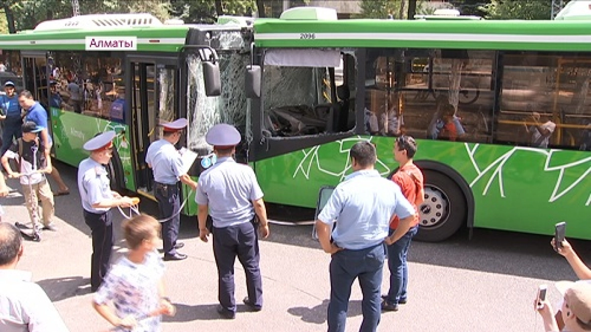 Алматыда соғылған автобустардың зардап шеккен жолаушыларына өтемақы төленеді