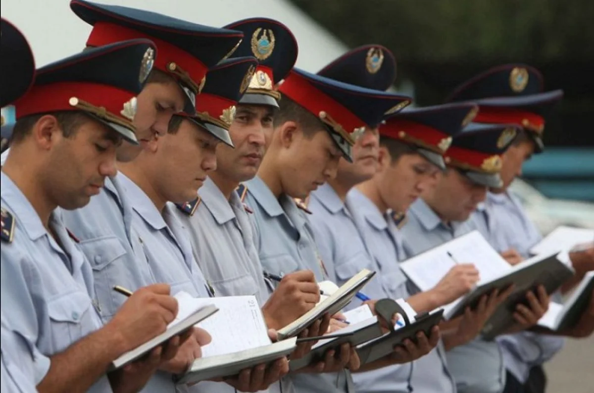 Еліміздегі полиция қызметкерлерінің саны қысқарып, жалақылары артуы мүмкін