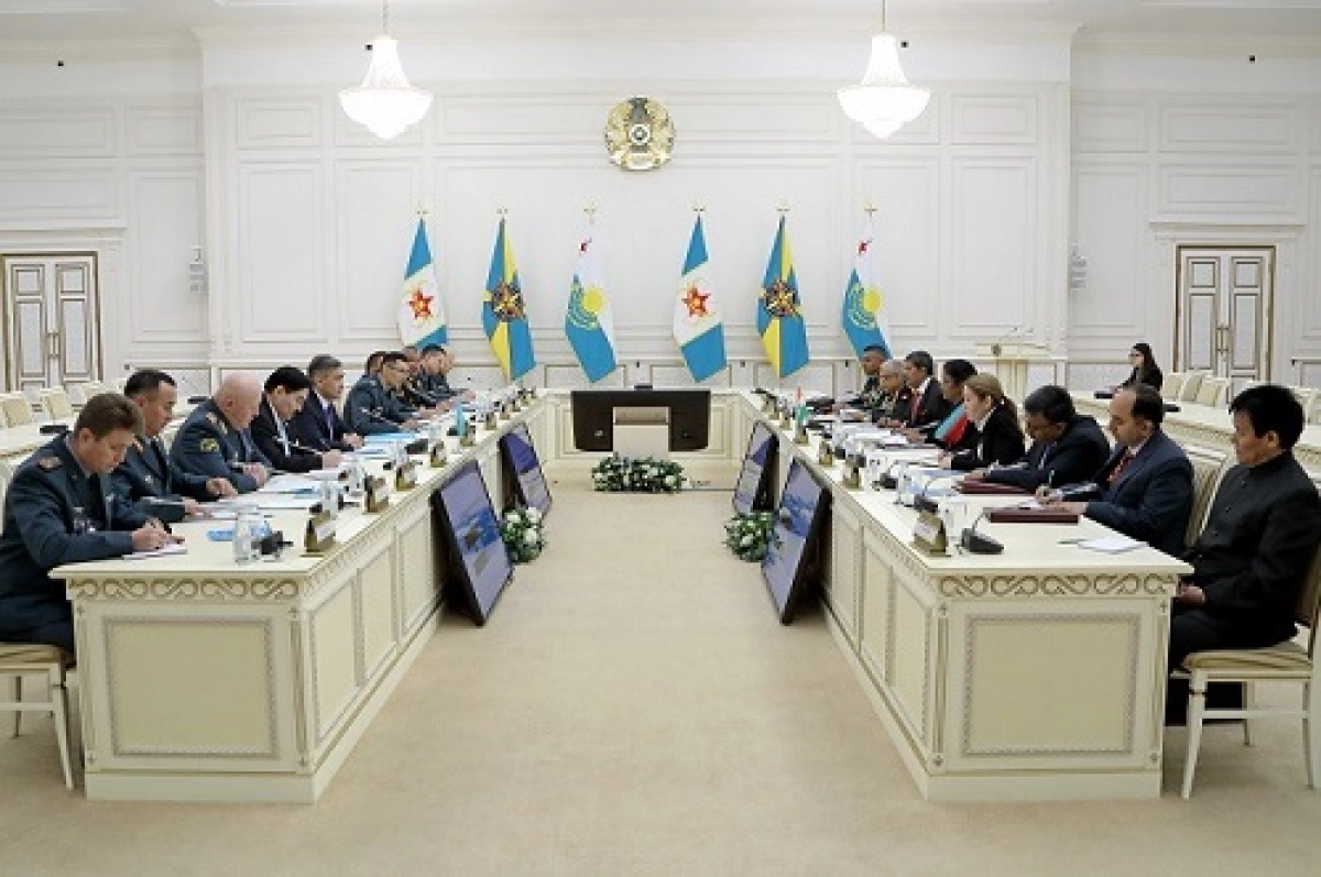 Астанада Қазақстан мен Үндістанның Қорғаныс министрлері кездесті