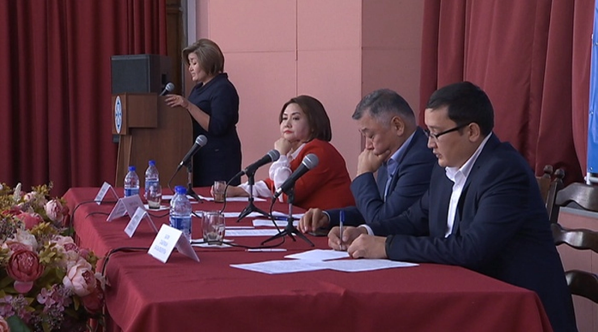Алматыда кәсіподақ мүшелері Жолдауды талқылады
