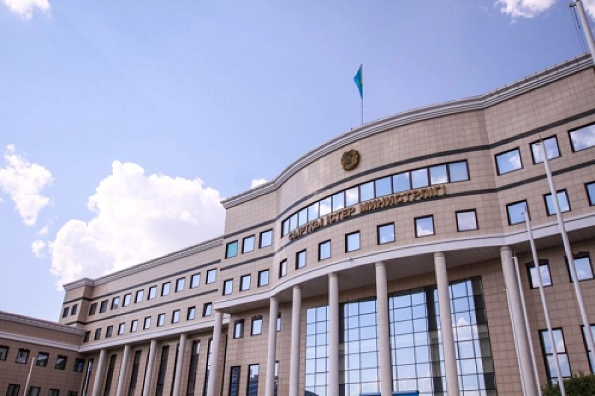 Оңтүстік Кореяға заңсыз жұмыс істеуге кеткен қазақстандықтарға айыппұл салынады