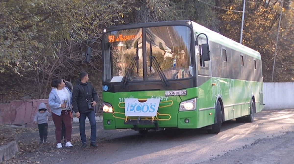 Автобусный маршрут №99 начали обслуживать новые машины