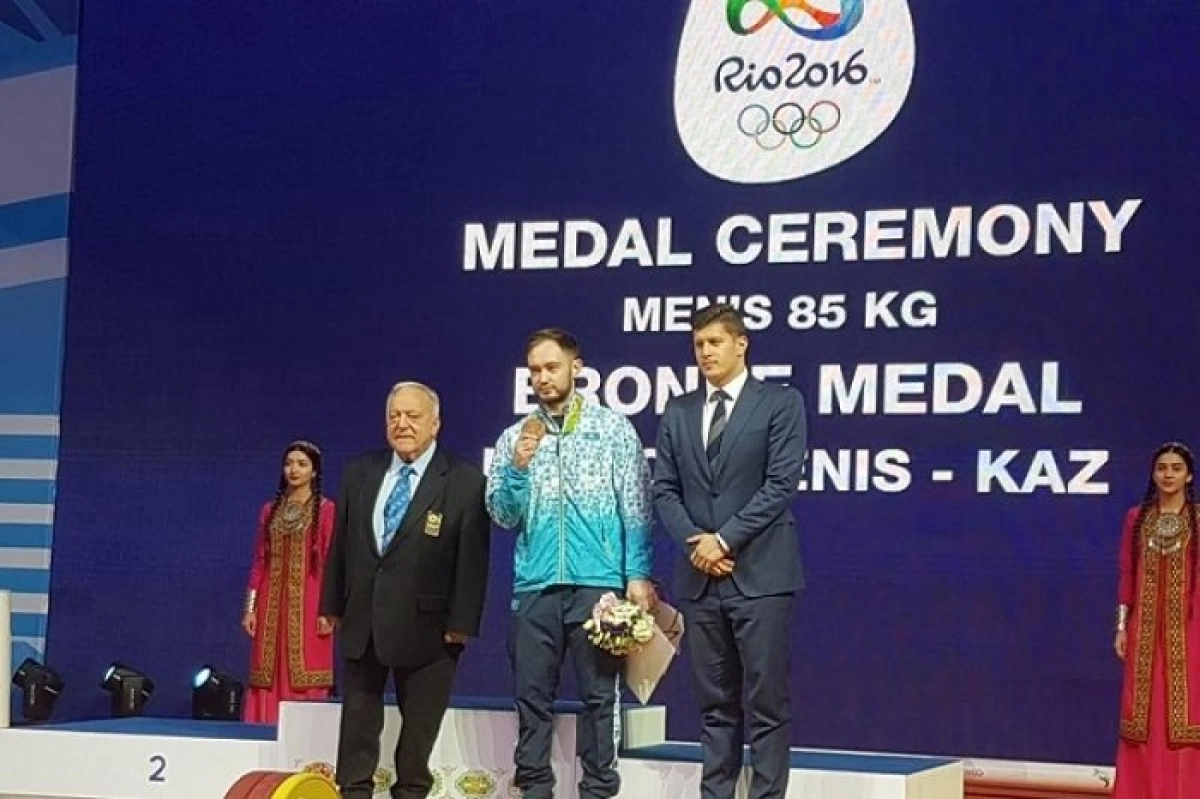Қазақстандық ауыр атлетке 2016 жылғы Олимпиаданың медалі табысталды