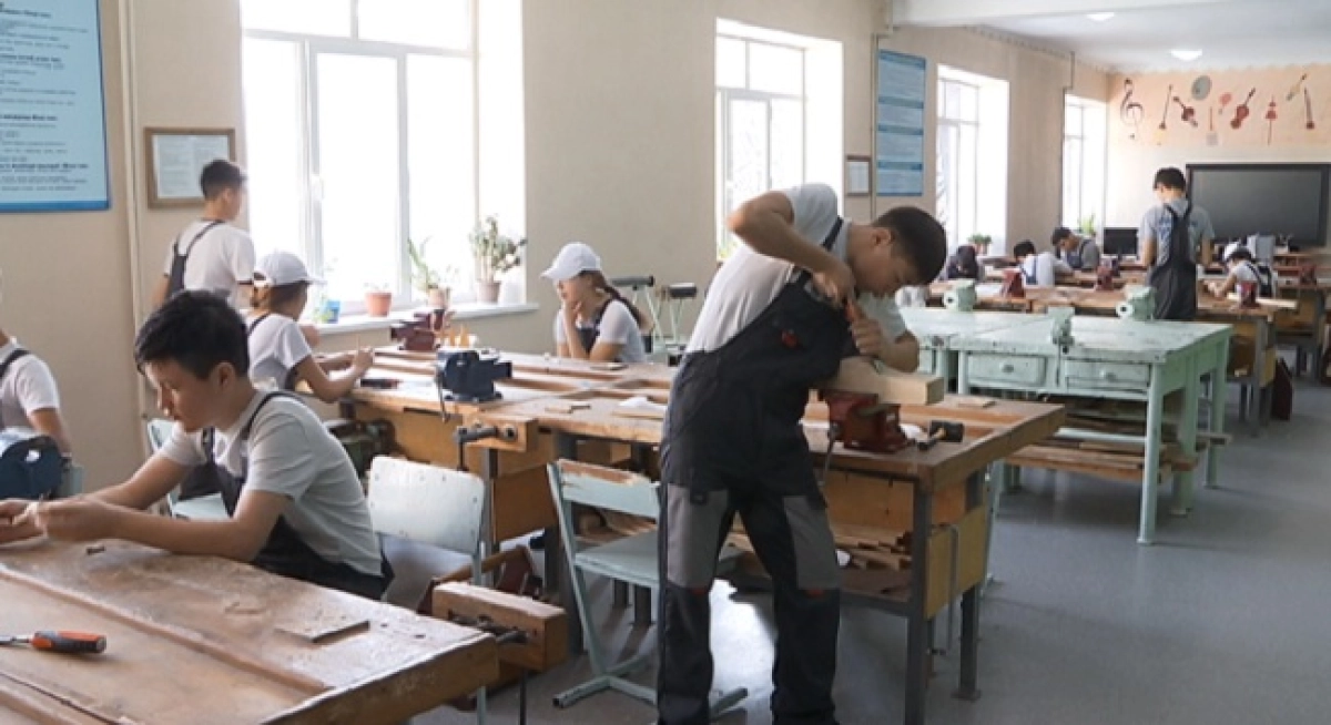 Алматыда ұлттық аспаптар жасайтын мамандарға сұраныс артып келеді