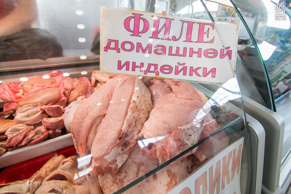 Санврачи Алматы назвали рынки, где горожане приобретали испорченные продукты и получали отравление