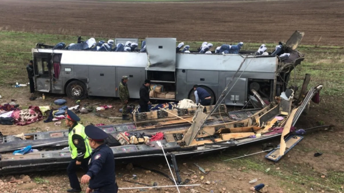 Погибло 11 человек: виновнику ДТП на трассе Жамбылской области вынесли приговор