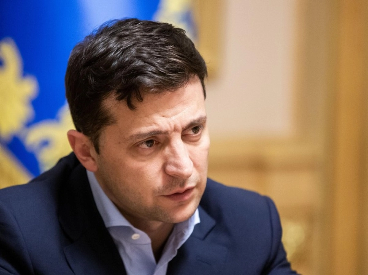 Украина басшысы ұшақ апатында қаза болғандардың туыстарына көңіл айтты 