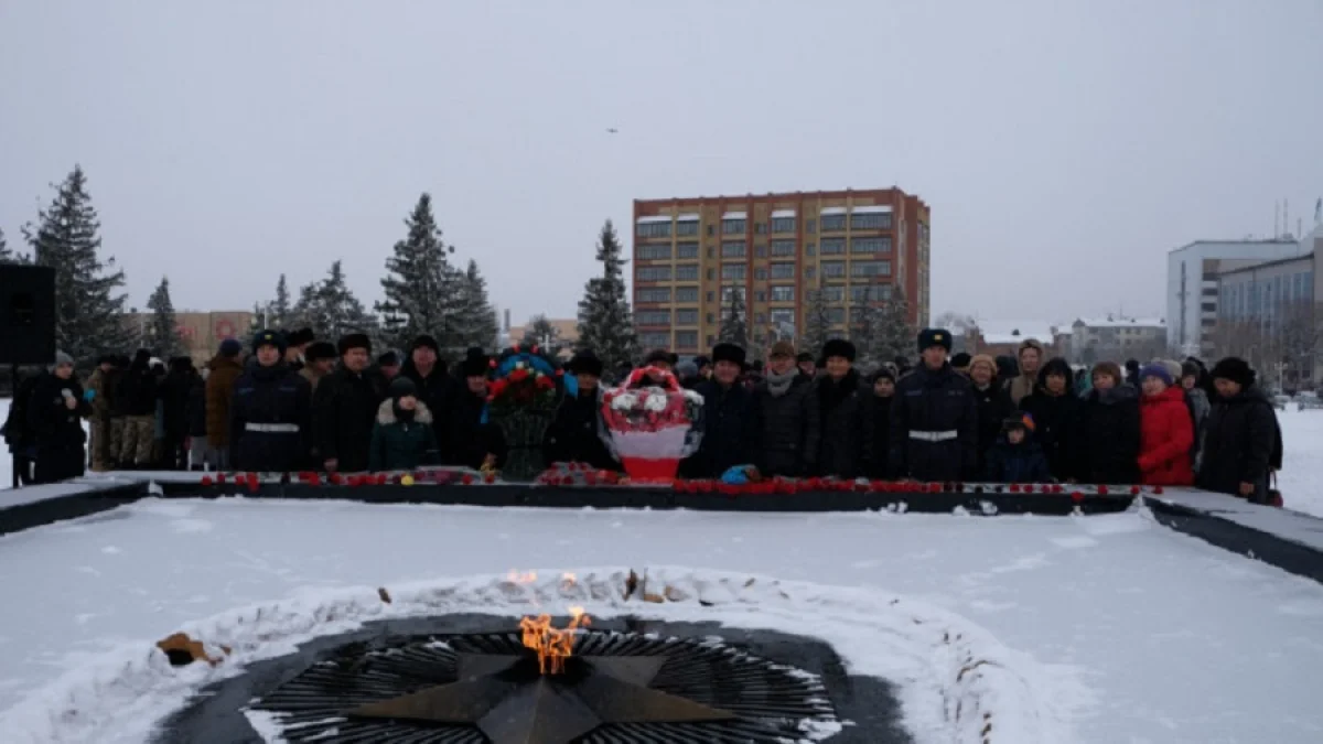 В  Западно-Казахстанской области почтили память воинов Великой Отечественной войны