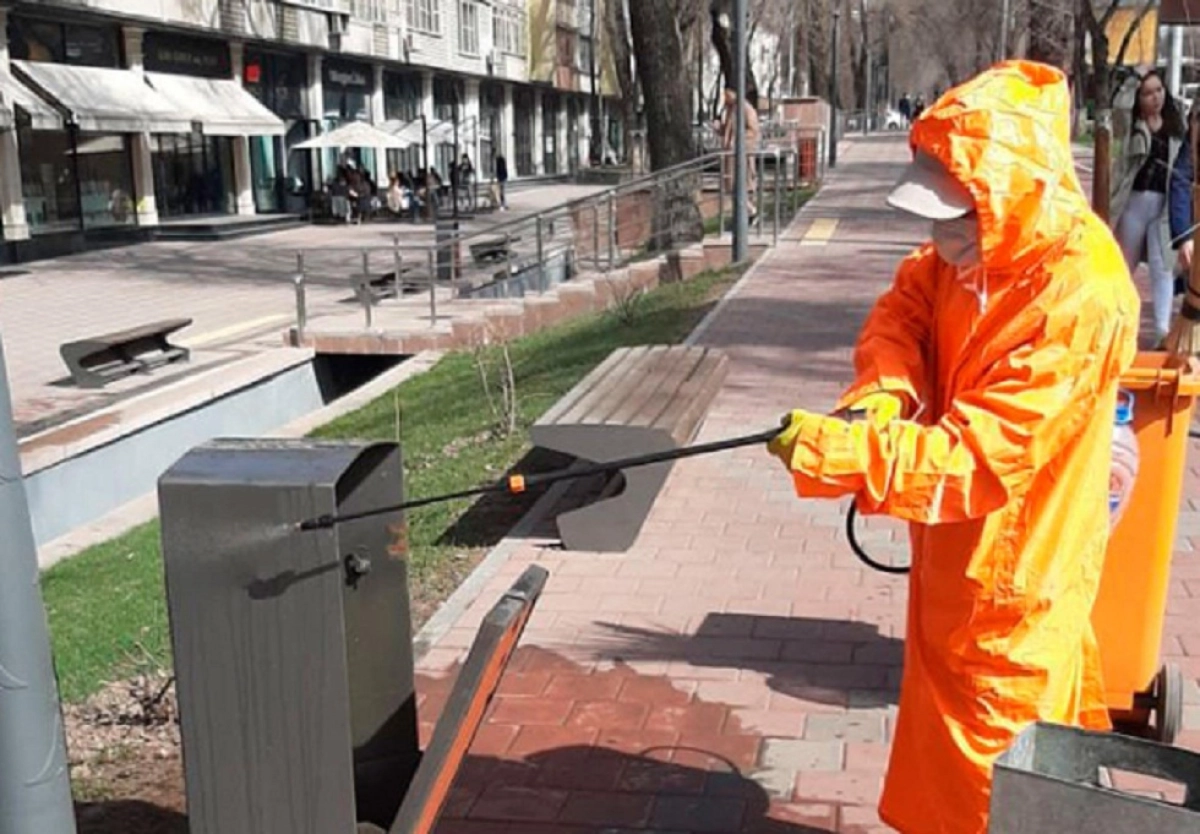 Алматының әр ауданында жаппай дезинфекция жүргізіліп жатыр