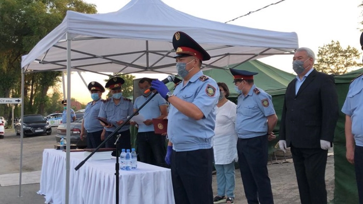 Алматы облысындағы блок-бекет полицейлерінің еңбегі жоғары бағаланды 