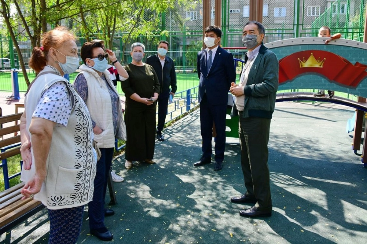 Бақытжан Сағынтаев Түрксіб ауданындағы қоғамдық кеңістіктердің абаттандыру жұмысымен танысты