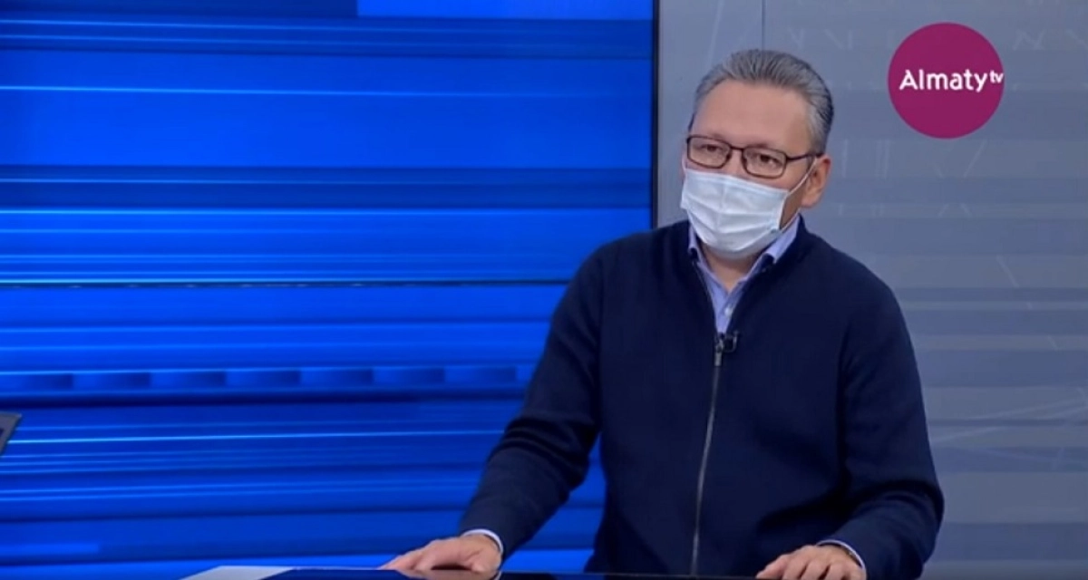Ерлан Смайлов ответил на вопросы горожан в эфире Akimat LIVE