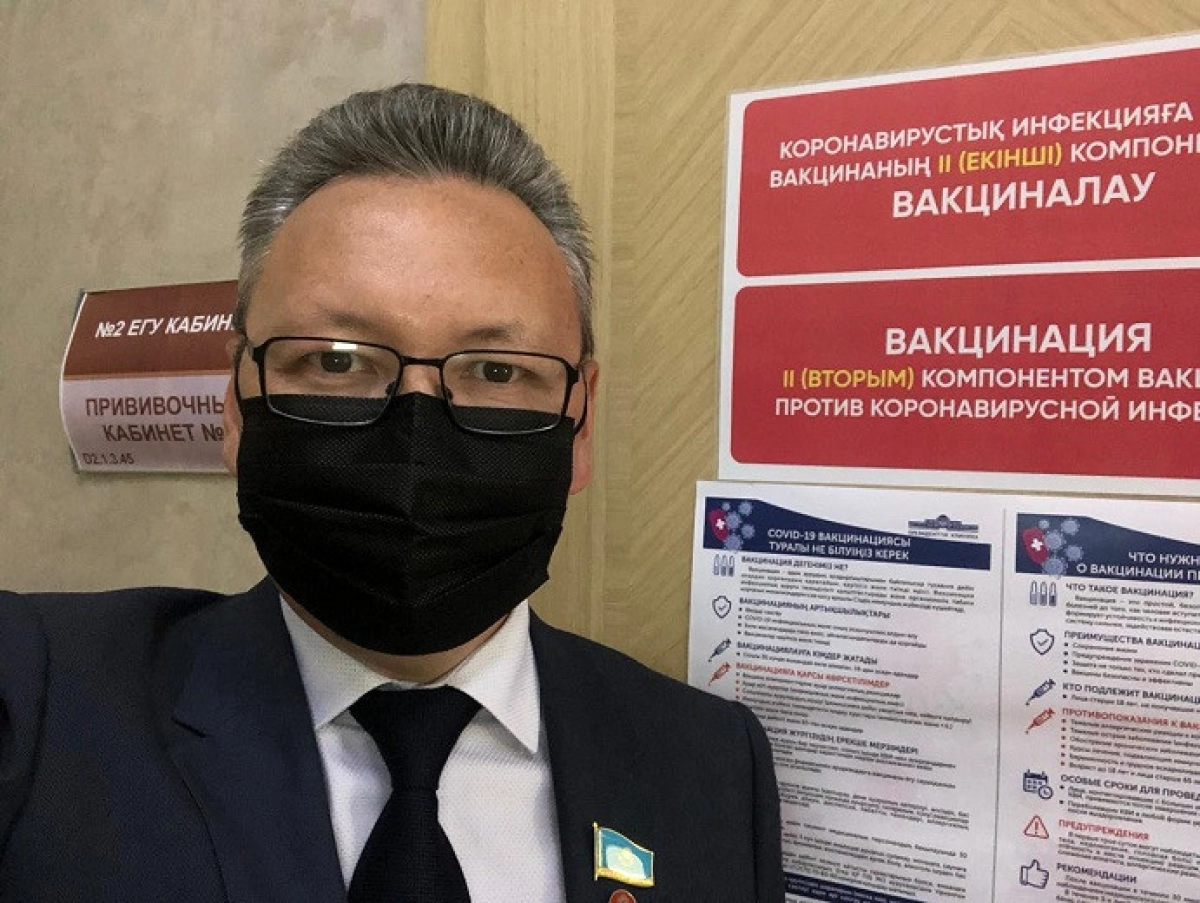 Экономика, общество и культура: Ерлан Смайлов о том, к чему приведет массовая иммунизация 