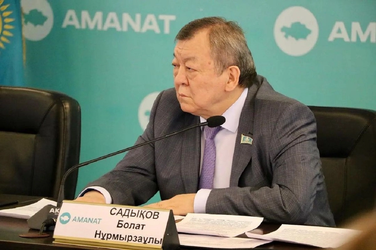 Жолдауда біраз түйткілді мәселелер көтерілді – Болат Садықов