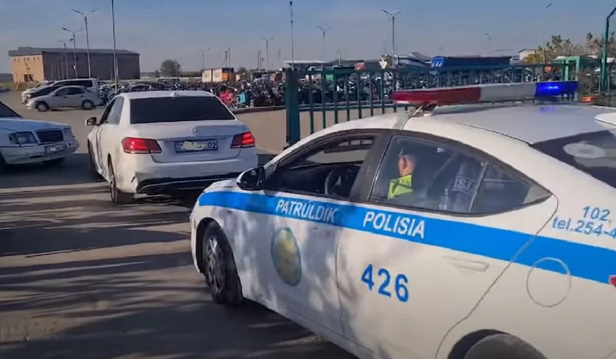 кадр из видео Polisia.kz