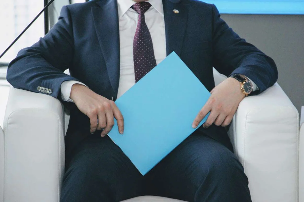 ЖИ көмегімен жасалған