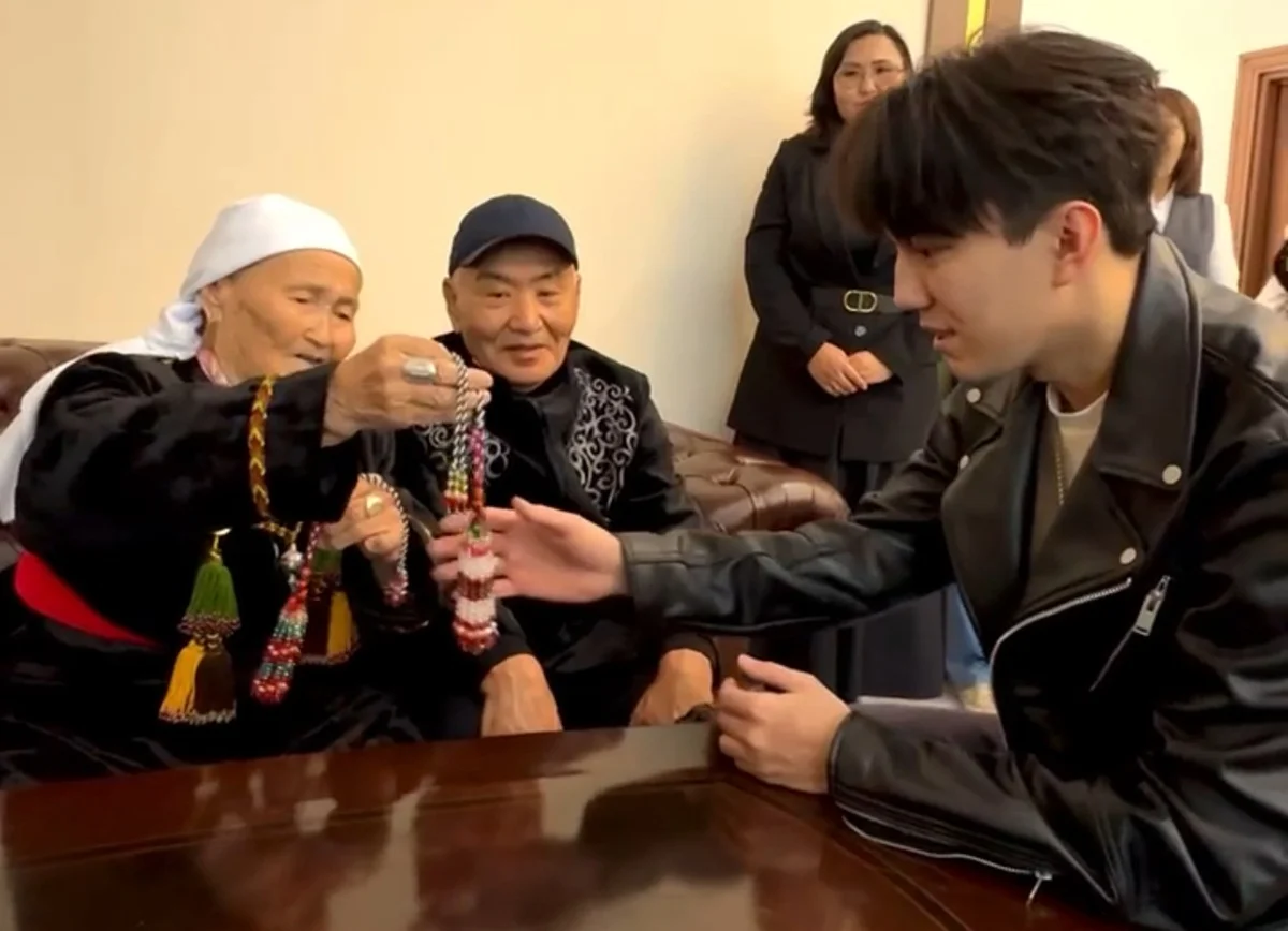 Кадр из видео