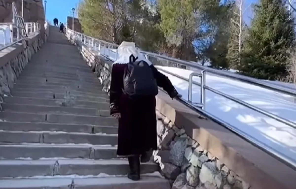 Фото видеодан алынды