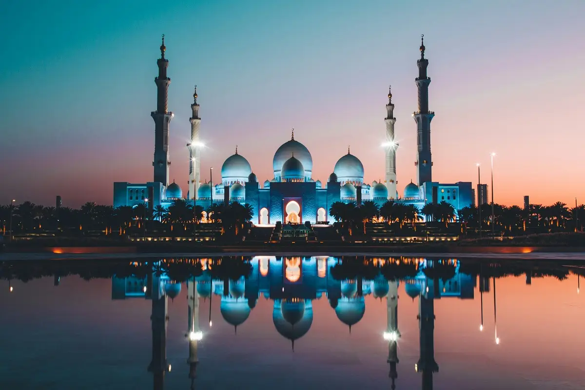 Photo by David Rodrigo on Unsplash