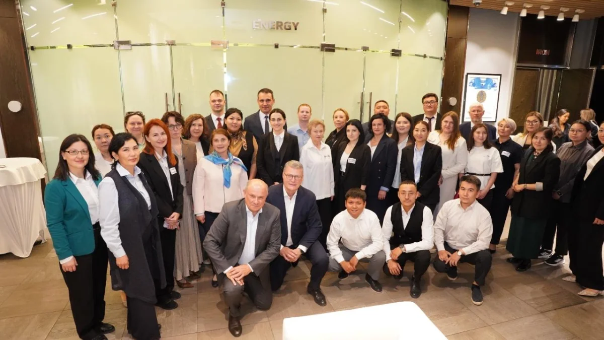 Қазақстан Республикасы Өнеркәсіп және құрылыс министрлігі