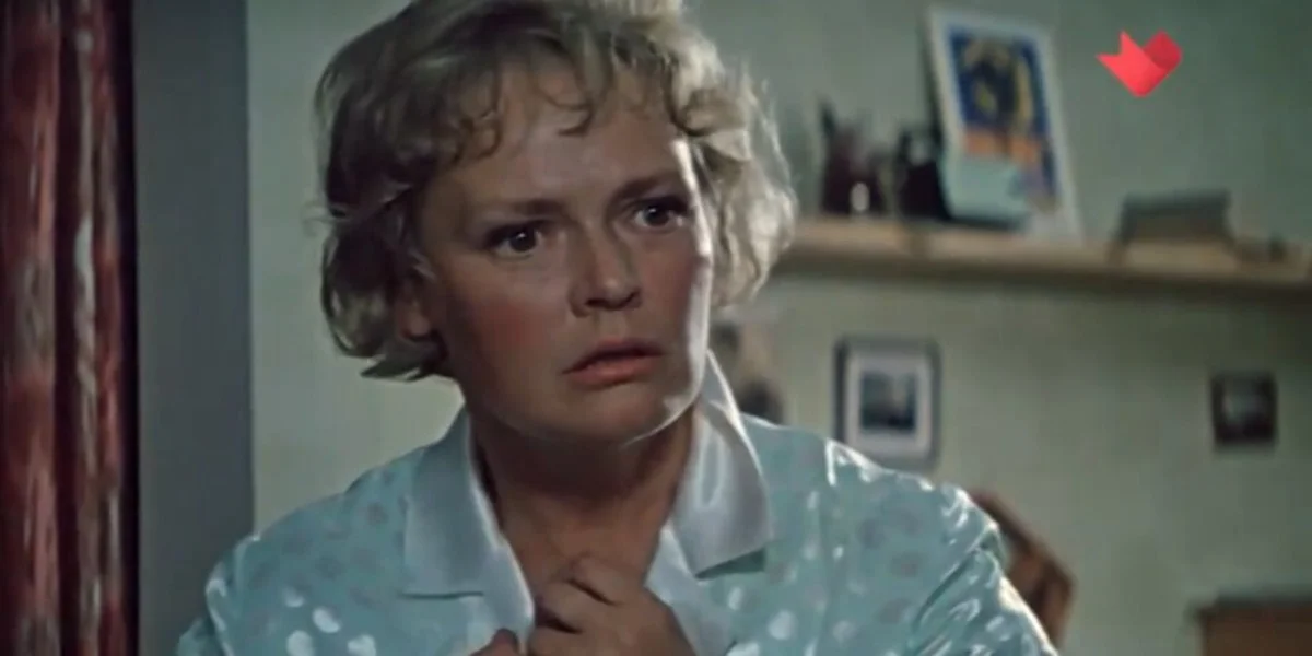 кадр из фильма "Бриллиантовая рука"