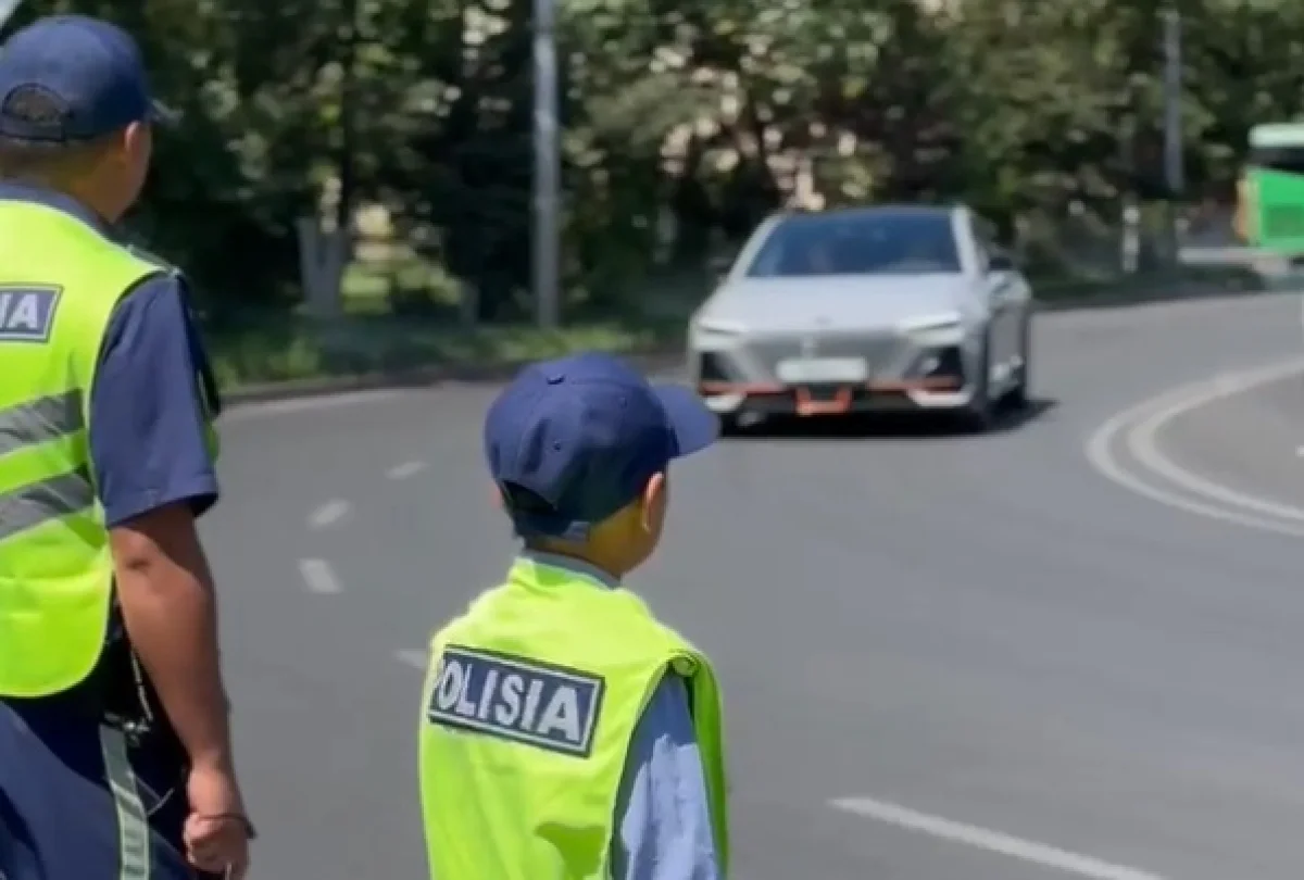 Кадр из видео Polisia.kz