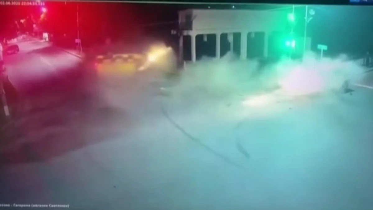 Фото видеодан алынды