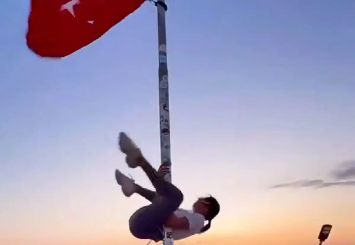 Кадр из видео