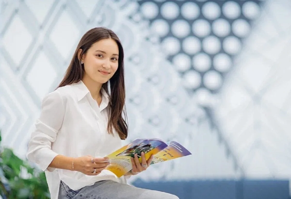 instagram.com/zhansaya_abdumalik