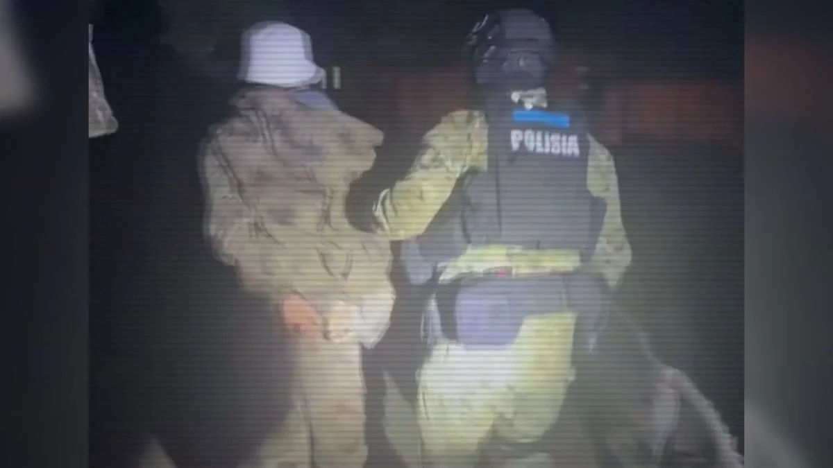 Кадр из видео Polisia.kz