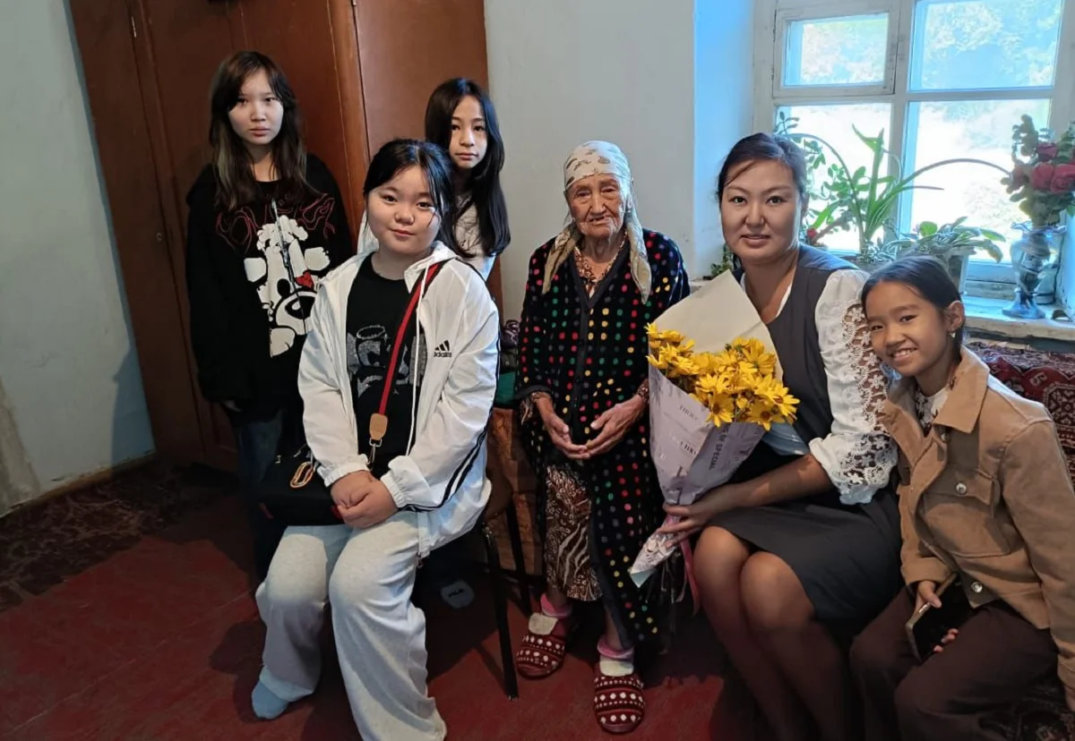 №196 мектеп басшылығы