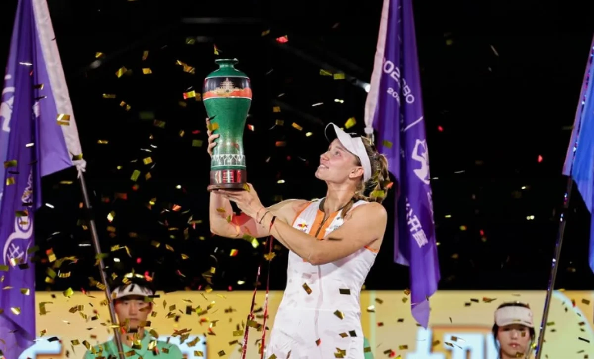 Фото: instagram.com/lenarybakina