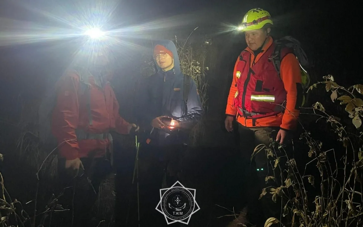 Алматыда құтқарушылар 16 жастағы туристі 4000 метр биіктіктен аман-есен түсірді