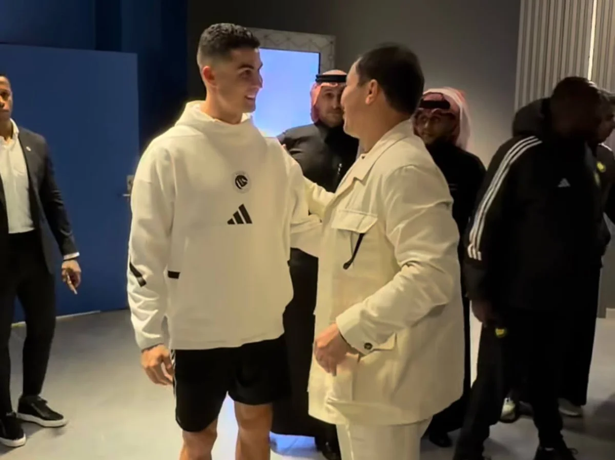 Кадр из видео