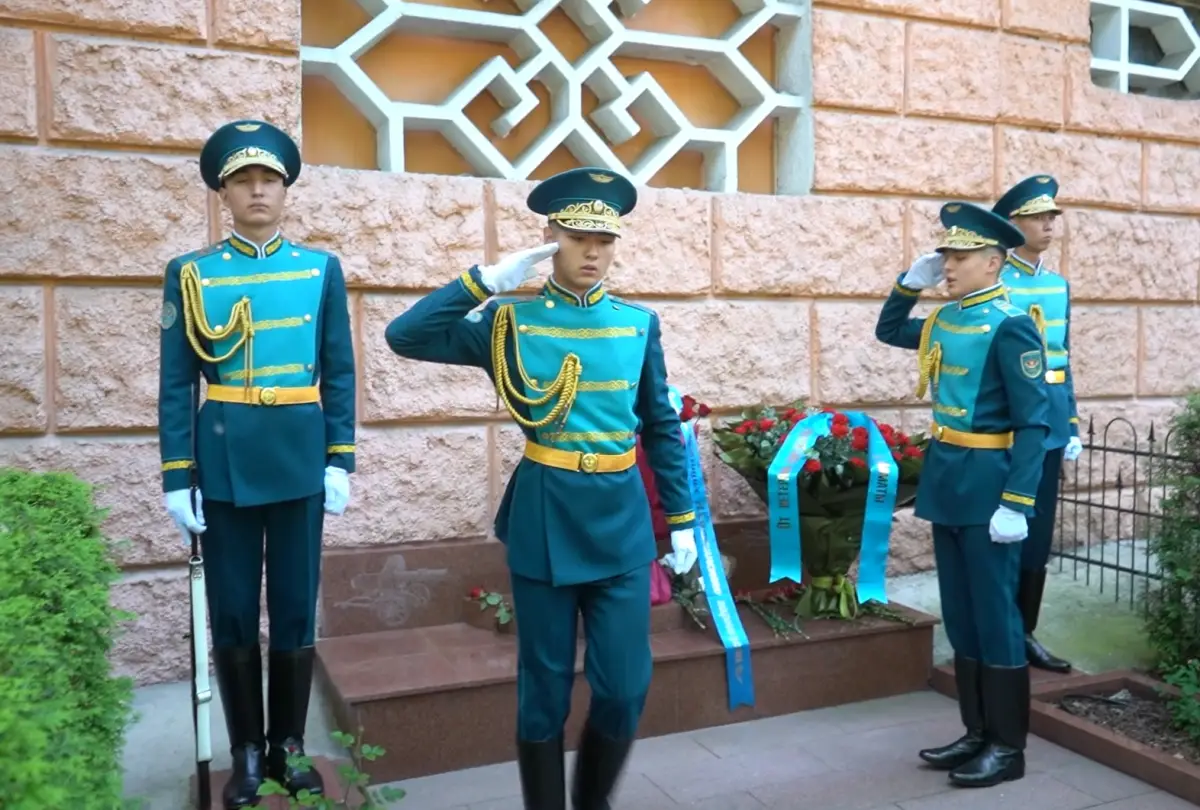 Кадр из видео