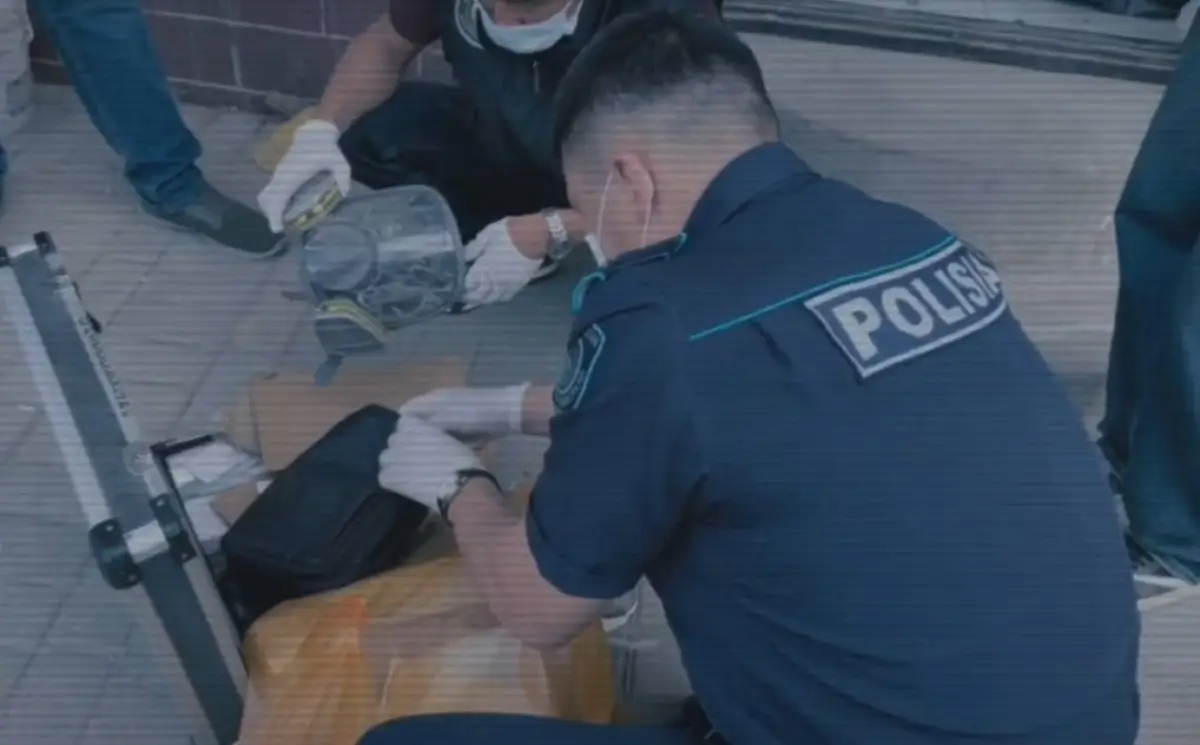 кадр из видео Polisia.kz