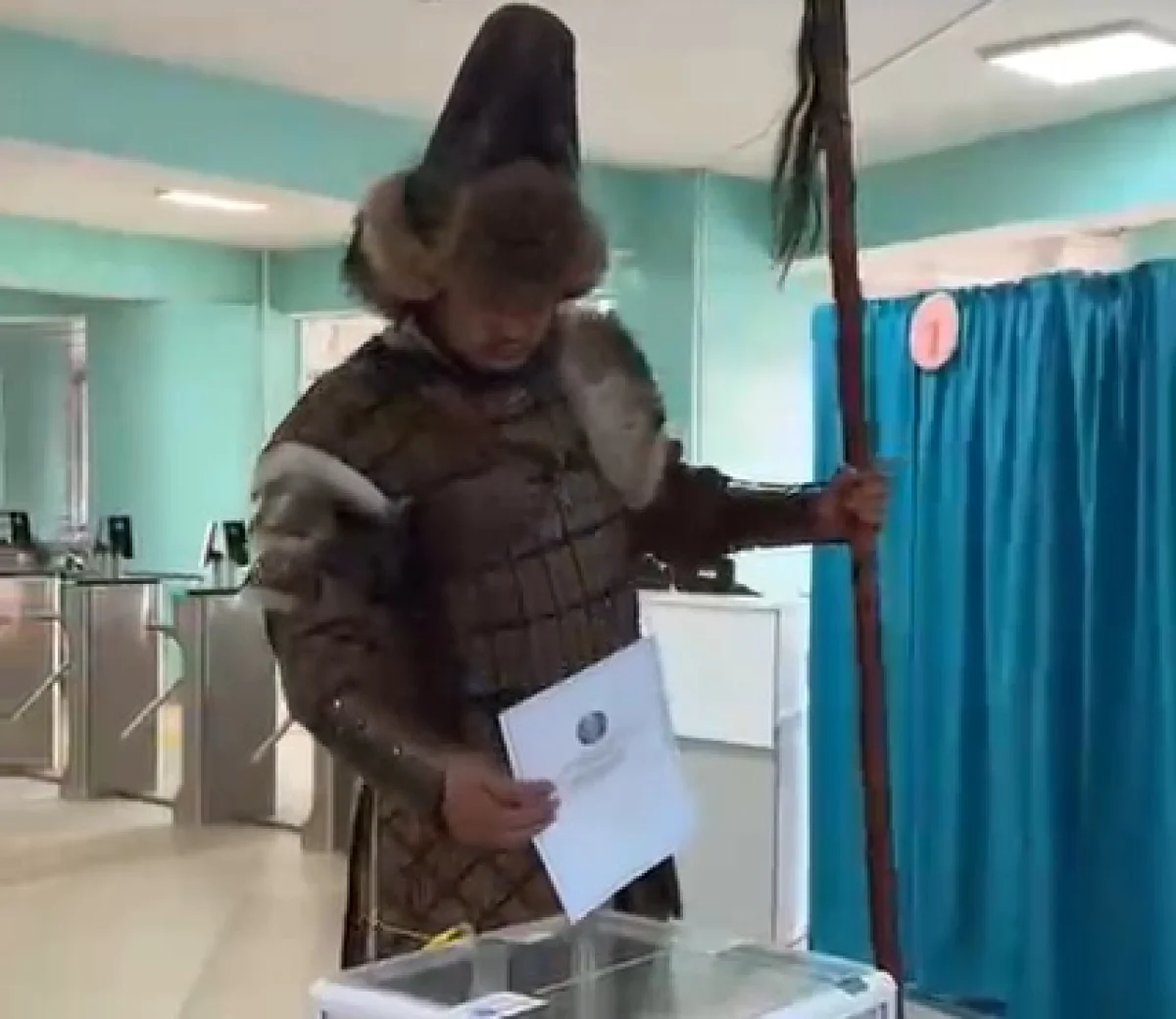 Кадр из видео