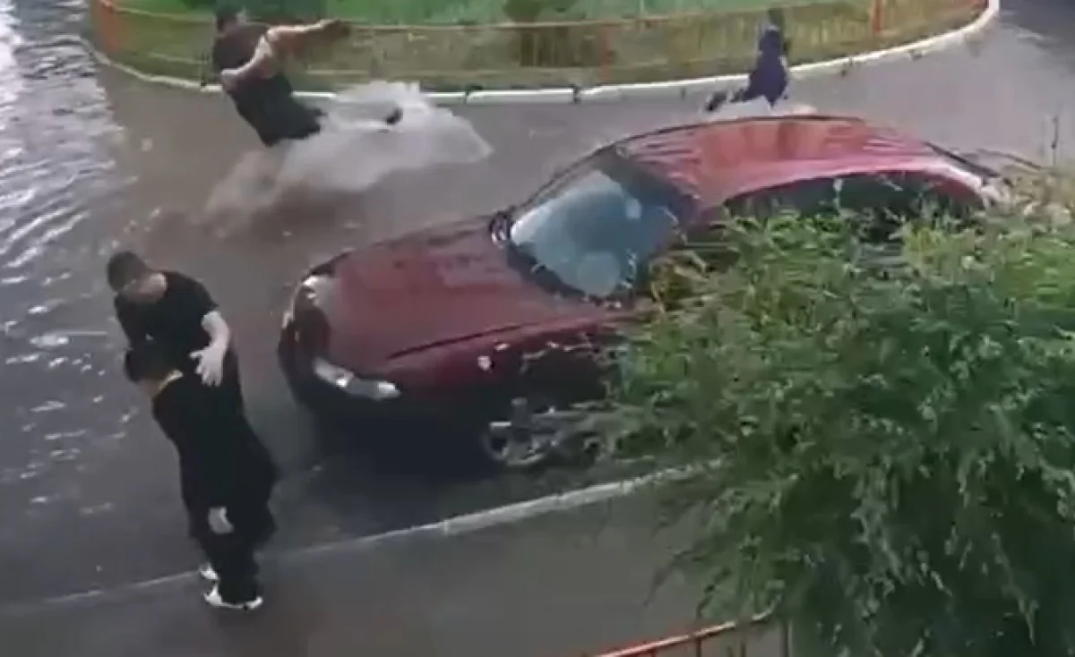 Кадр из видео