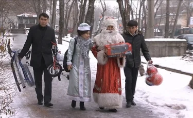 Алматы қаласының әкімі бірнеше алматылық баланың тілегін орындады