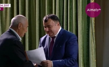 В Алматы депутат маслихата подарил жителям Алатауского района 500 билетов на ЭКСПО  