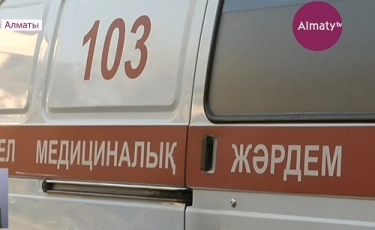 Алматыда сауда орталығының 3-ші қабатынан құлап кеткен балаға ота сәтті жасалды