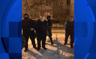 Алматыда жемқор полицейлер қолға түсті