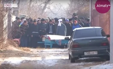 В Шымкенте восьмиклассник повесился в сарае