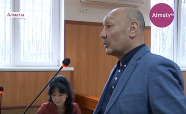 Сот Ерлан Біләлға «Қазақстанның еңбек сіңірген қайраткері»  атағын қайтарып берді